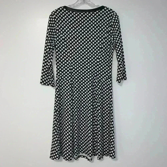 New York & Company Lattice Print​​ - Picture 6 of 7